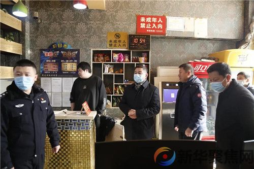 周振雷检查“九小场所”安全隐患排查及燃气管网升级改造工作(图1)