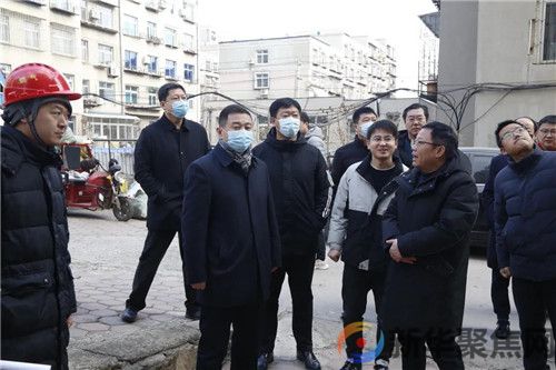 周振雷检查“九小场所”安全隐患排查及燃气管网升级改造工作(图4)