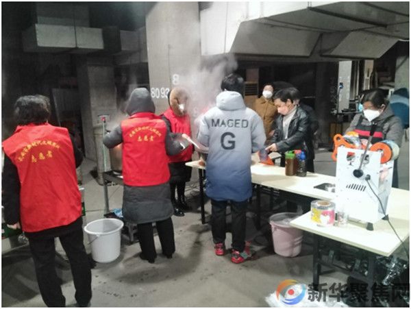 武安市磁山二街免费为村民提供中药汤剂,助力疫情防控(2) 武安市磁山二街免费为村民提供中药汤剂,助力疫情防控(2)