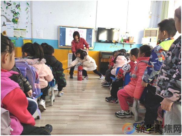 融入日常化作经常,新兴铸管用雷锋精神照亮家园(3) 融入日常化作经常,新兴铸管用雷锋精神照亮家园(3)