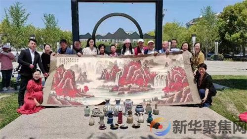 “大爱”收藏家何玉琴向香港红色文化教育交流中心义捐收藏珍品(图5)
