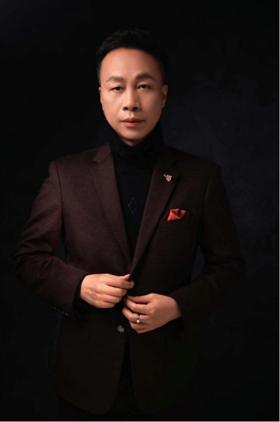 翱翔在文博天空的金孔雀(2)