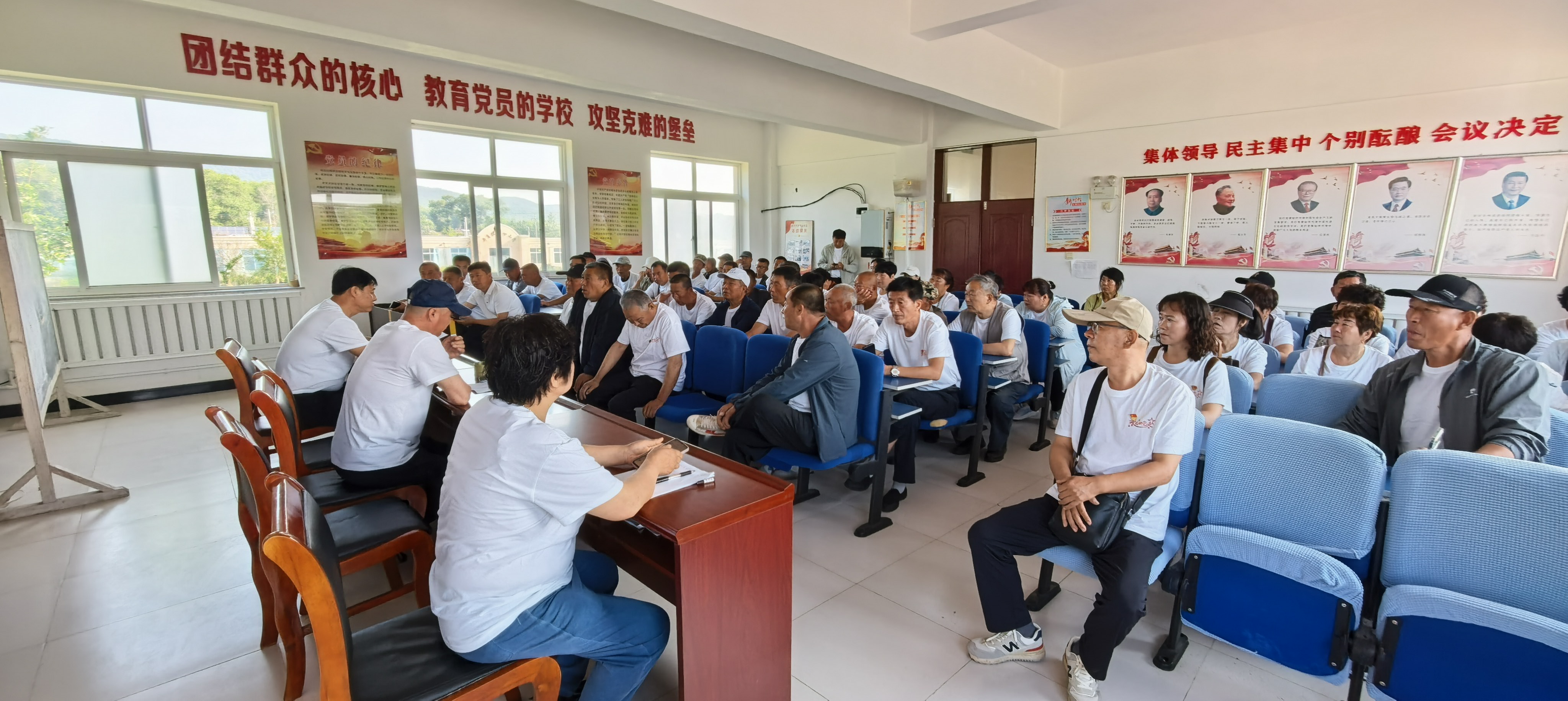 永远跟党走  奋进新征程(6)