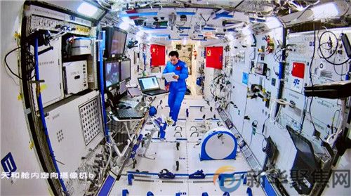 再次出舱！成功！(3)