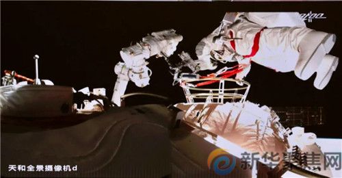 再次出舱！成功！(2)